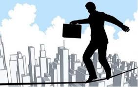 Haces Equilibrios para poder controlar la administración de tu organización?